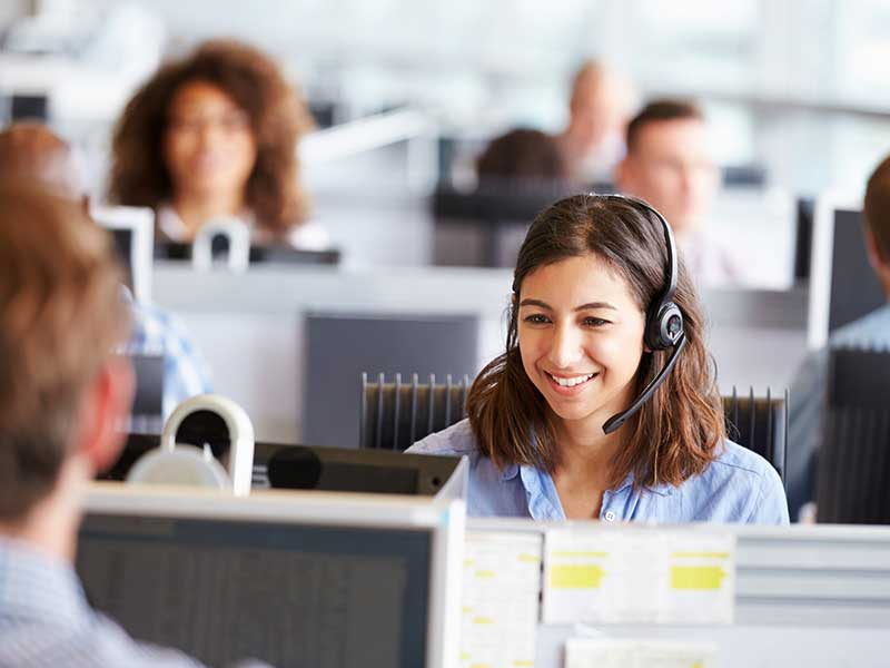 Utiliser une permanence téléphonique permet à l'entreprise de réduire coûts liés au recrutement d'une standardiste. Voyez d'autres usages de cet outil.